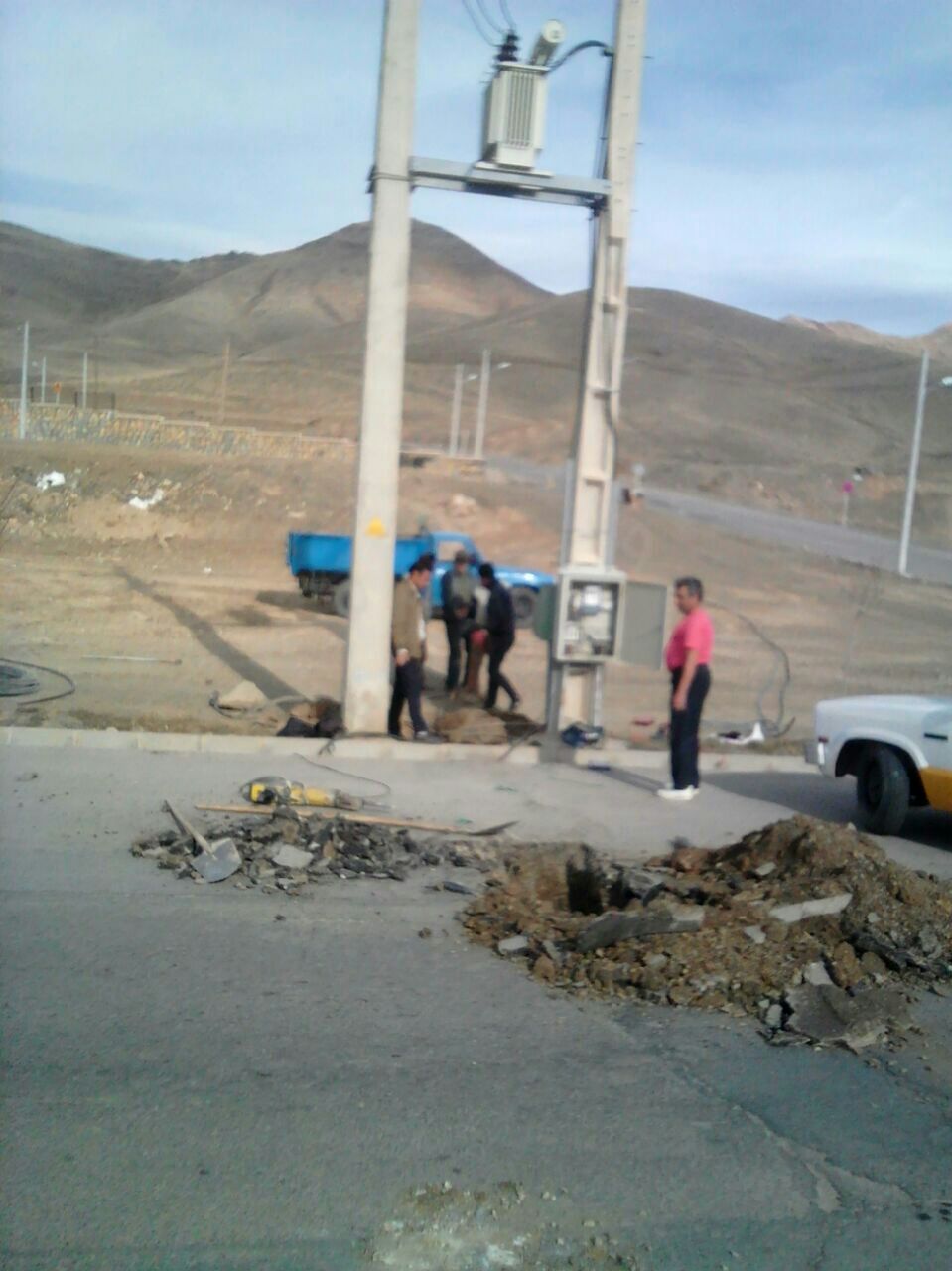 عیب یابی و تعویض کابل برق ورودی پارک کوهسار  